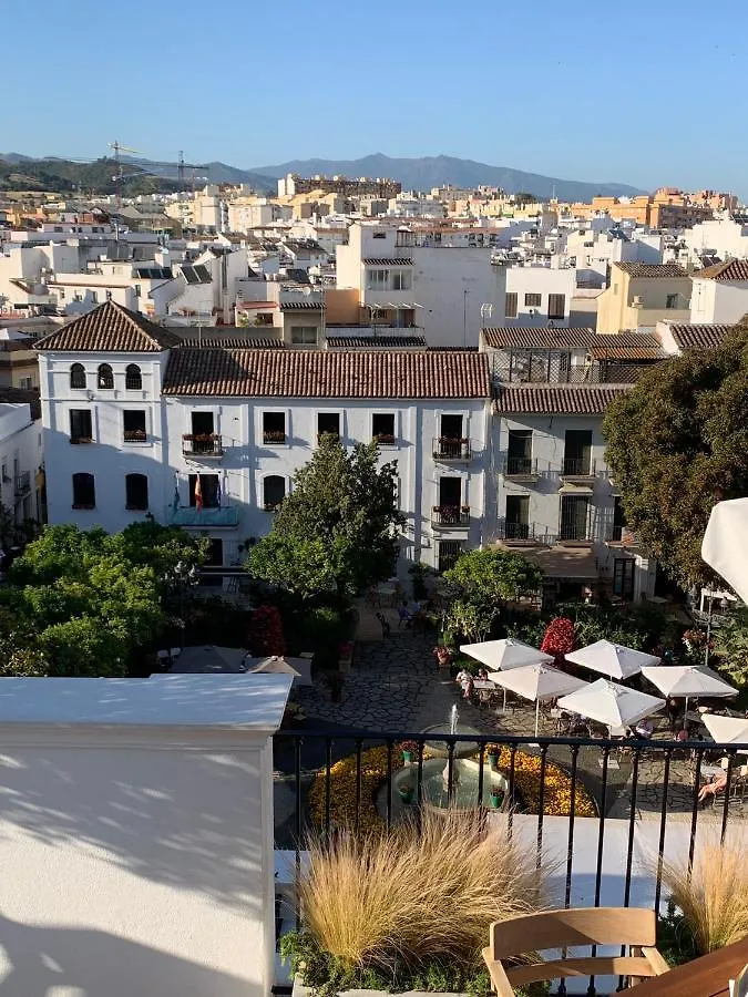 Casa Casu New Stunning 3 Bed Raised Ground Floor Apartment & Huge Balcony With Sea Pool & Mountain View Indoor & Outdoor Swimming Pools & Gym Walking Distance To Beach Port Estepona Traveller Award 2023