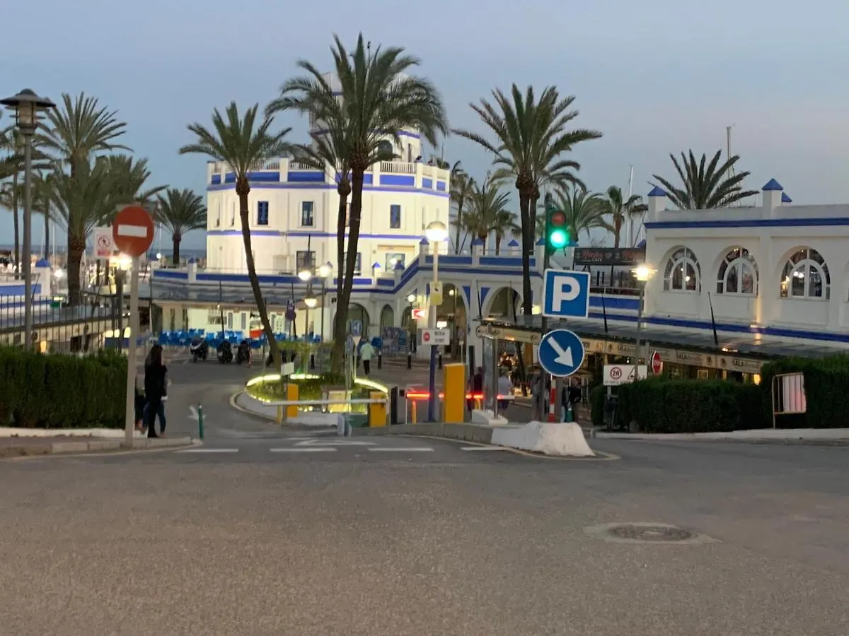 BRAND NEW STUNNING 3 BED RAISED GROUND FLOOR APARTMENT WITH SEA&POOL&MOUNTAIN VIEW INDOOR&OUTDOOR SWIMMING POOLS&GYM WALKING DISTANCE TO BEACH PORT Casa Casu Estepona