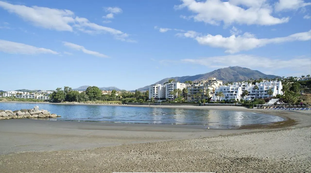 BRAND NEW STUNNING 3 BED RAISED GROUND FLOOR APARTMENT WITH SEA&POOL&MOUNTAIN VIEW INDOOR&OUTDOOR SWIMMING POOLS&GYM WALKING DISTANCE TO BEACH PORT Casa Casu Estepona