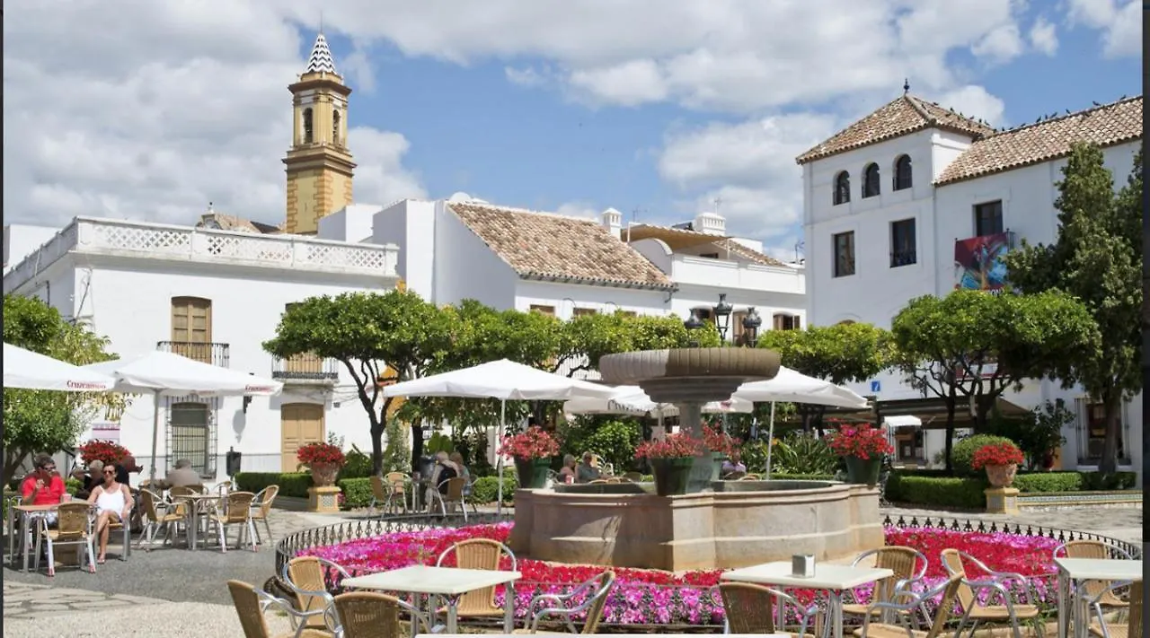 BRAND NEW STUNNING 3 BED RAISED GROUND FLOOR APARTMENT WITH SEA&POOL&MOUNTAIN VIEW INDOOR&OUTDOOR SWIMMING POOLS&GYM WALKING DISTANCE TO BEACH PORT Casa Casu Estepona