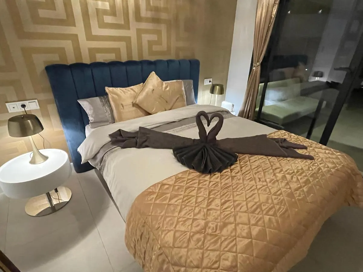 BRAND NEW STUNNING 3 BED RAISED GROUND FLOOR APARTMENT WITH SEA&POOL&MOUNTAIN VIEW INDOOR&OUTDOOR SWIMMING POOLS&GYM WALKING DISTANCE TO BEACH PORT Casa Casu Estepona 0*,