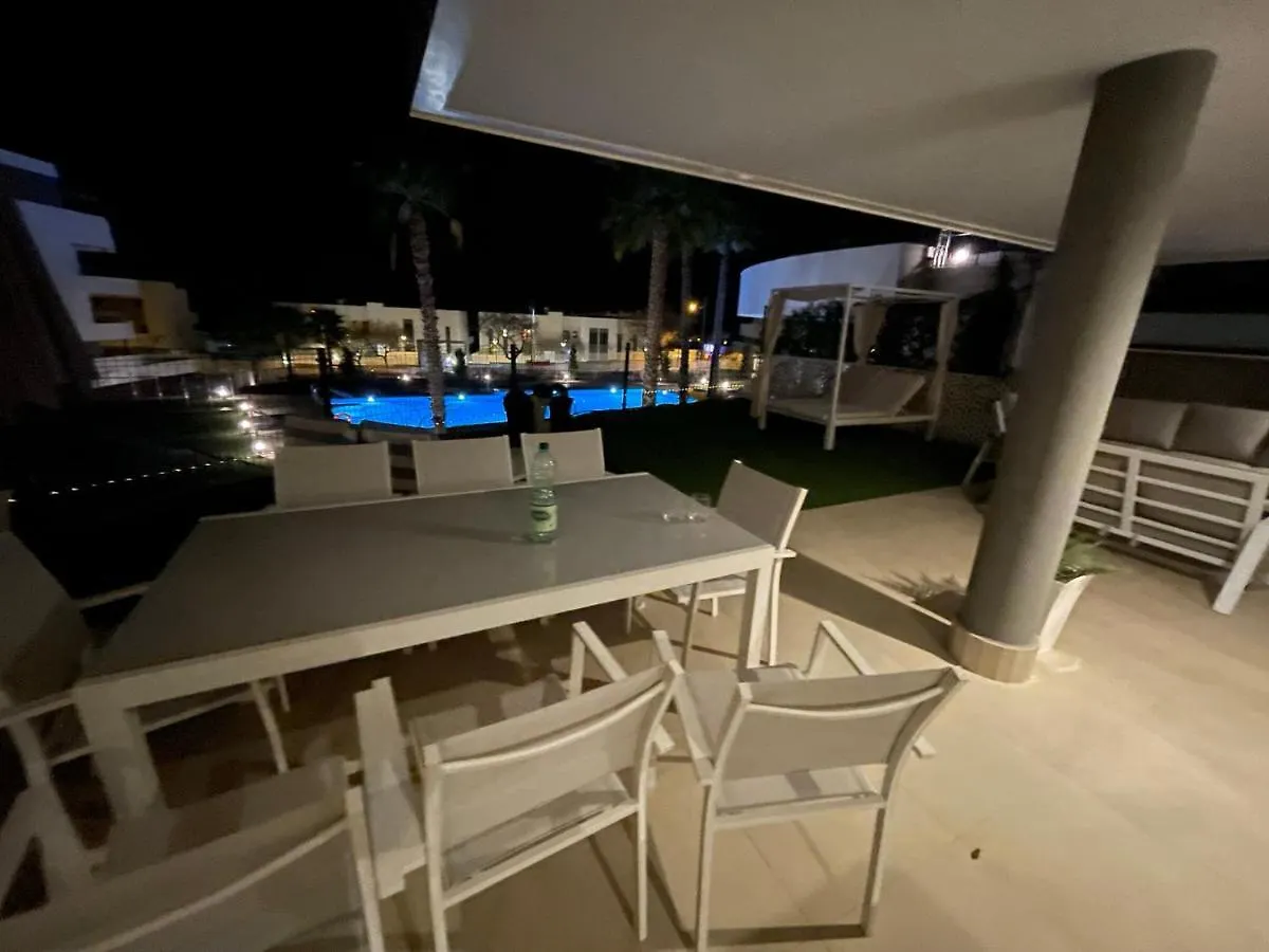 BRAND NEW STUNNING 3 BED RAISED GROUND FLOOR APARTMENT WITH SEA&POOL&MOUNTAIN VIEW INDOOR&OUTDOOR SWIMMING POOLS&GYM WALKING DISTANCE TO BEACH PORT Casa Casu Estepona España