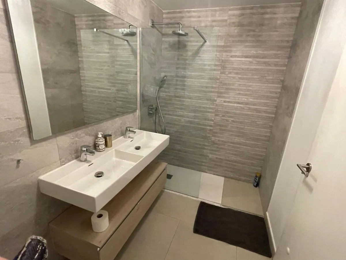 BRAND NEW STUNNING 3 BED RAISED GROUND FLOOR APARTMENT WITH SEA&POOL&MOUNTAIN VIEW INDOOR&OUTDOOR SWIMMING POOLS&GYM WALKING DISTANCE TO BEACH PORT Casa Casu Estepona España