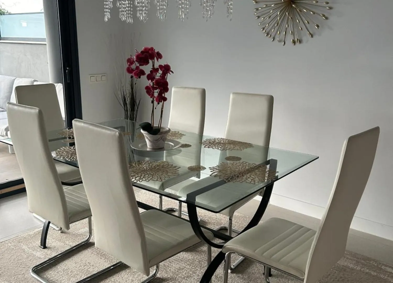 BRAND NEW STUNNING 3 BED RAISED GROUND FLOOR APARTMENT WITH SEA&POOL&MOUNTAIN VIEW INDOOR&OUTDOOR SWIMMING POOLS&GYM WALKING DISTANCE TO BEACH PORT Casa Casu Estepona España